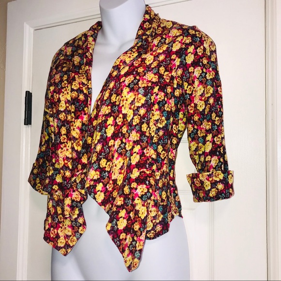 MATERIAL GIRL Fun Floral Shrug- Juniors Small - Picture 4 of 6